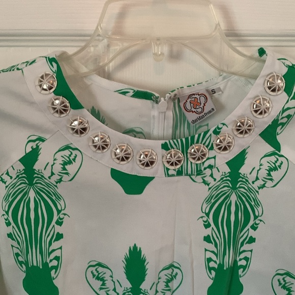 Women’s Sheridan French Cotton Blend Blouse White & Green w/Zebra Design Sz. S - Picture 4 of 9